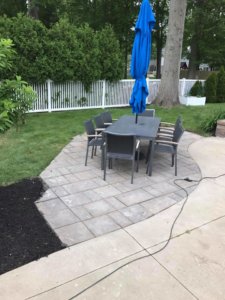 patio w/ furniture