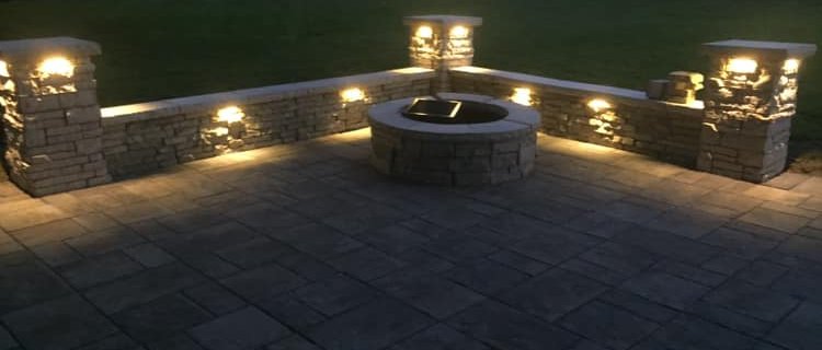 Beautiful Outdoor Living Space for the Whole Family